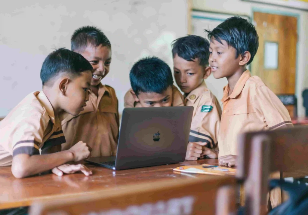 10 Group Names for School Work